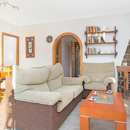 Villa Sleeps 9 Lloret de Mar