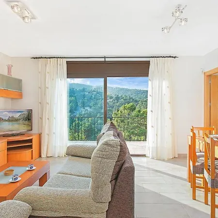 Sleeps 9 Villa *